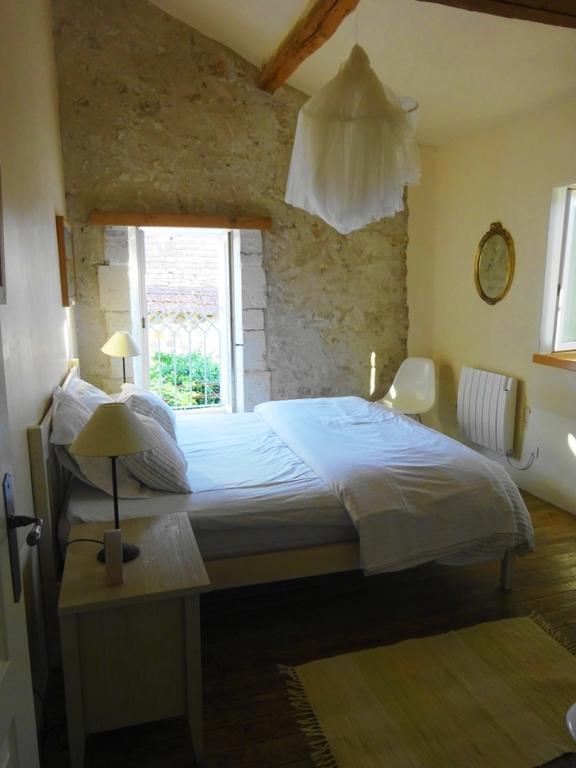 Les Chardons Hotell Chenaud Exteriör bild